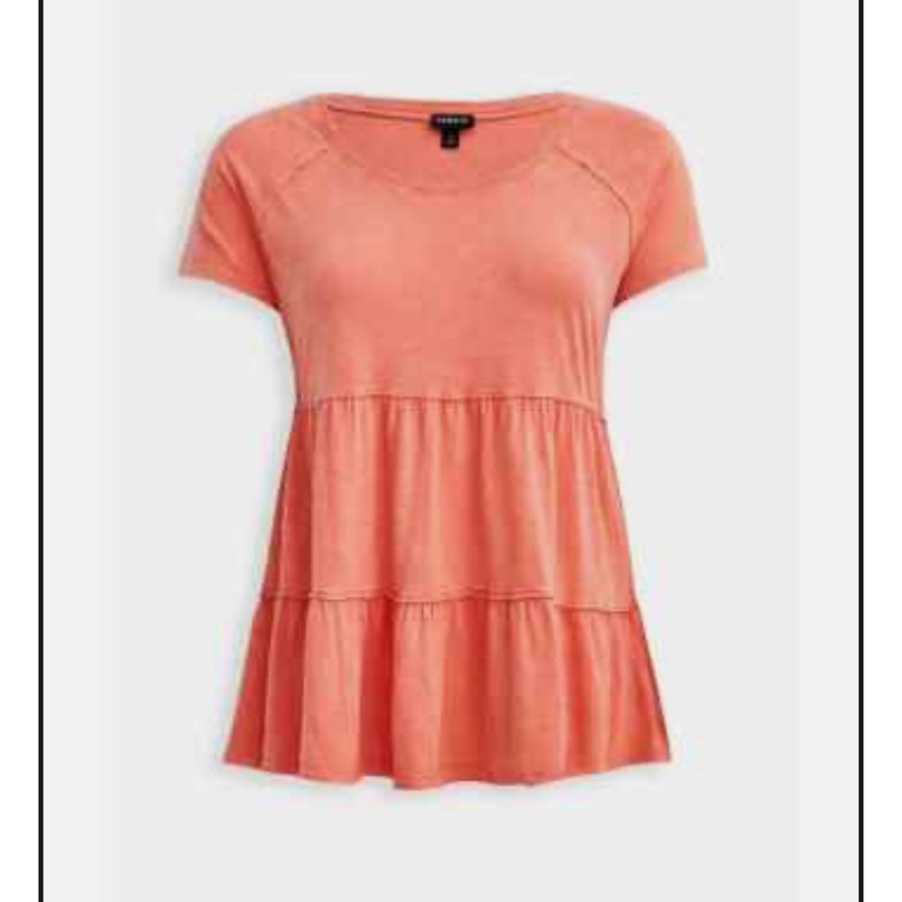 NWT torrid Coral Tiered Lightweight Women's Top, Size 1 (14/16)
